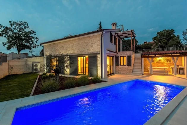 Tinjan, Istrien - Elegante villa mit meerblick, pool und großem garten
