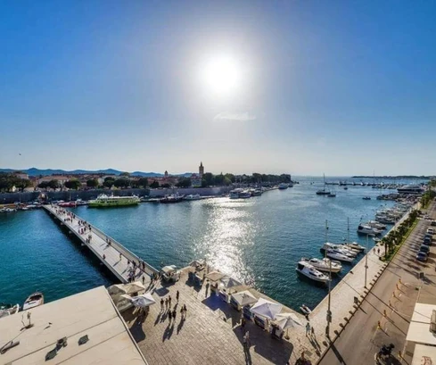 Zadar, costa de Branimir, apartamento moderno en una ubicación excelente con vista al mar