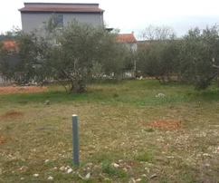 <p>Marina, Poljica, terreno edificabile di 850 m2, a 170 m dal mare</p>