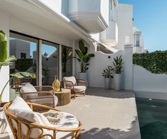 Red kuća u ekskluzivnom području Puente Romano, Marbella