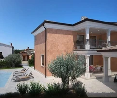 Casa bifamiliare con piscina, Istria, Buje