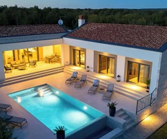 Istrien, Rovinj: Moderne luxuriöse bungalow-villa