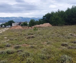Terrain constructible 350 m², 100 mètres de la mer