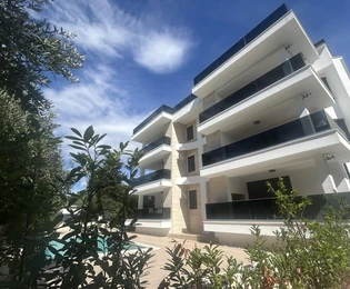 Appartamento con due camere da letto con vista mare in vendita a Novalja in Croazia