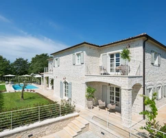 Villa en pierre de luxe avec piscine privée en Istrie