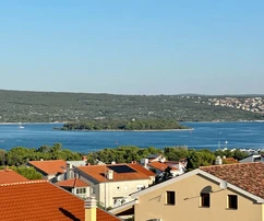 Attraente appartamento duplex con vista mare, a 400 m dalla spiaggia!
