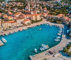 Parcela con vistas al mar en Brač, Supetar