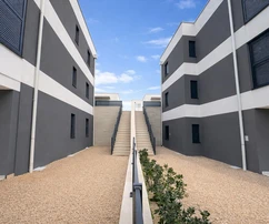Pag, Šimuni, appartamento trilocale con giardino a 120 m dal mare