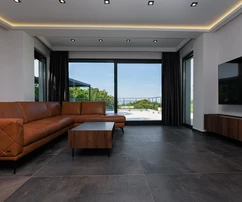 Rijeka, Kostrena, Paveki Villa mit 2 Wohnungen, 279 m²