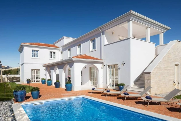 Wunderschöne Villa in Istrien steht in Tar-Vabriga zum Verkauf in Kroatien