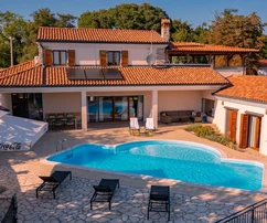 Haus Gradišće, Žminj, 398m2