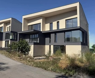 Appartamento duplex in vendita in una zona tranquilla di Krk in Croazia