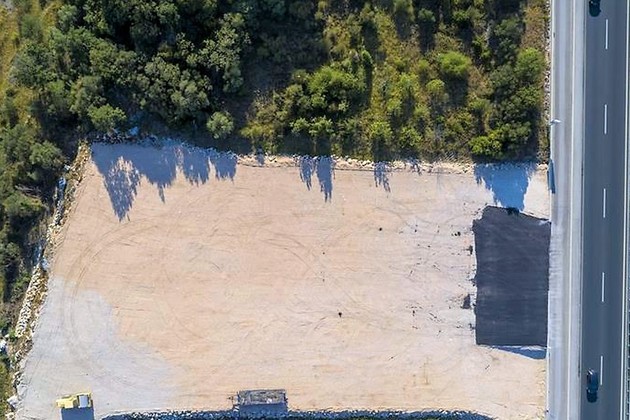Terreno edificable versátil en venta en Kastela, cerca de la autopista