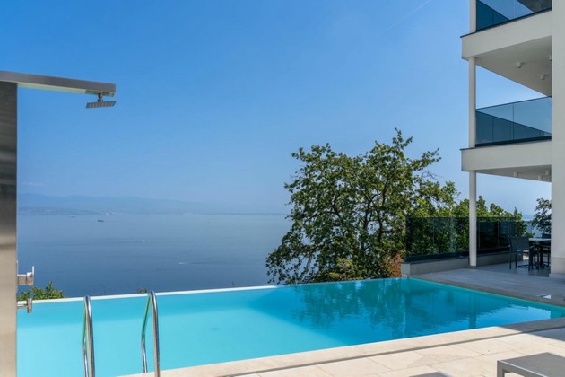 Moderné apartmány v Opatiji s bazénom