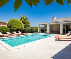 Istria, Banjole: Luxury villa near the marina