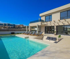 Istria, Rovinjsko Selo, casa moderna 210 m² con piscina riscaldata, sauna e idromassaggio