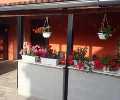 Zadar, Karin, freistehendes Haus mit großem Garten und großem Potenzial