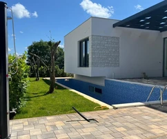 Moderní vila s bazénem na prodej v Rovinji v Chorvatsku