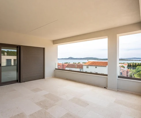Vodice, új építésű, modern háromszobás lakás, 125,48 m², tengerre néző kilátás