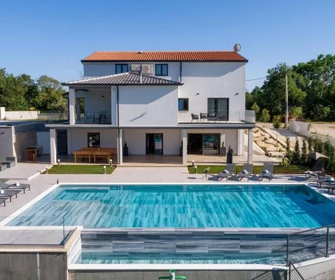 Elegantný moderný dom – Tinjan, Istria