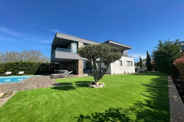 NEW EXCLUSIVE VILLA WITH POOL AND PANORAMIC SEA VIEW!