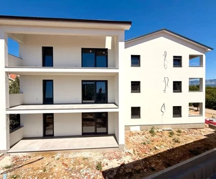 NOUVEL APPARTEMENT AVEC JARDIN, À 750 M DE LA MER !