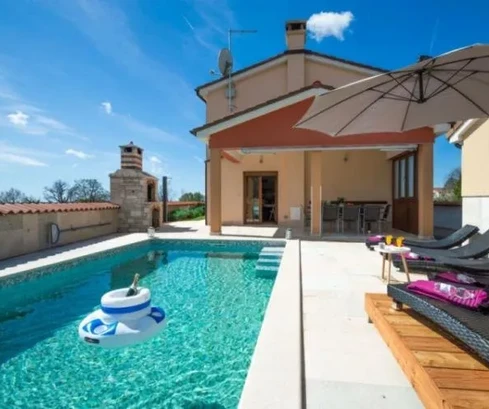 Moderne Villa mit Pool, Istrien, Marčana