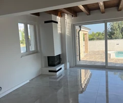 Villa en pierre avec piscine à vendre à Vrsi en Croatie