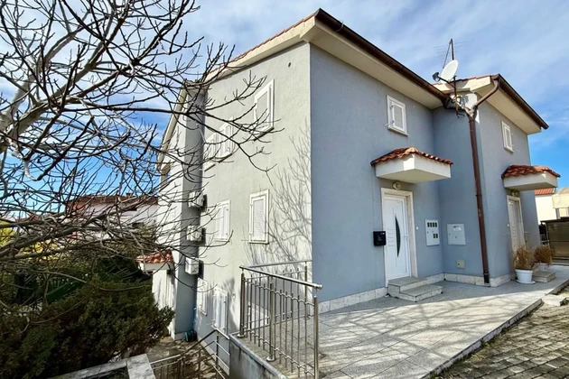 MÖBLIERTE WOHNUNG MIT GARTEN, IN RUHIGER LAGE!
