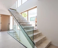 Villa de lujo en venta justo en primera línea de mar en Omiš, Croacia