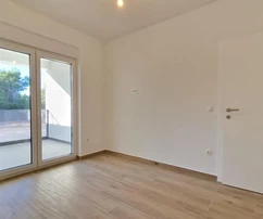 Neubau Erdgeschoss mit Panoramablick auf das Meer und den Velebit