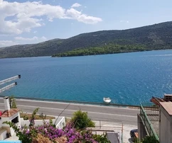 Marina, Poljica, dvojdomek 160 m2, garáž, první řada u moře