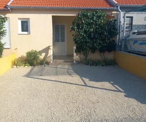 Terraced house, 35m2, (3 rooms), 2 parking spaces