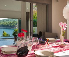 Villa di lusso a Rogoznica con piscina e vista sul mare