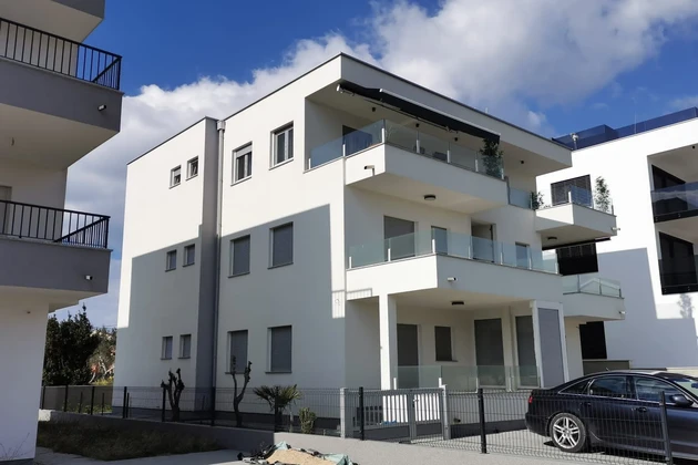 Appartamento di lusso con vista mare, 2° piano, centro dell'isola di Vir