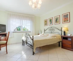 Casa de lujo en venta en Medulin a solo 100 metros de la playa en Croacia