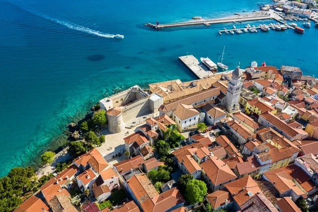 Boutique hotel a történelmi városközpont szívében, 50 m-re a tengertől!
