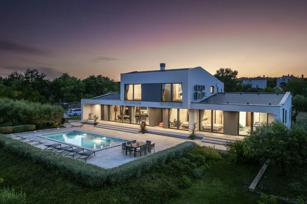 Villa de lujo con piscina en venta en Marčana, Croacia
