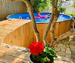 Hvar, dreistöckiges Haus mit zusätzlichem Baugrundstück