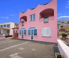 Pag, Vodice, casa con 5 appartamenti in una posizione privilegiata