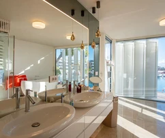 Villa de luxe pieds dans l'eau à vendre à Zadar en Croatie