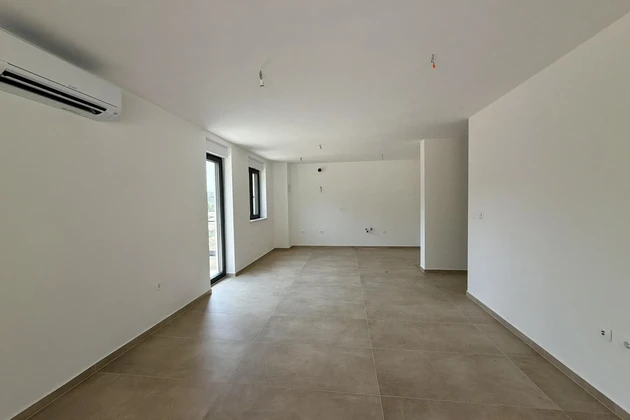 Istrie, Pula, appartement prêt à emménager dans un immeuble neuf et moderne avec une terrasse spacieuse et un garage