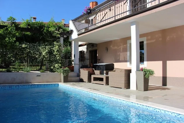 Momjan, Istria - Casa storica in pietra con piscina