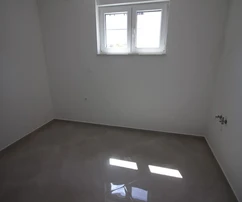 Novostavba apartmánu blízko pláže - vaše útočisko na Vire!