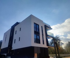 Продается трехкомнатная квартира всего в 70 метрах от моря в Хорватии