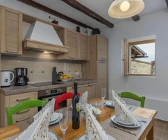 Motovun - Auténtica casa de piedra con piscina en venta