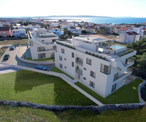 Pag, Povljana, ático con piscina y vistas al mar, 140 m²