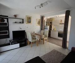 Dva apartmány na jižní straně ostrova Vir