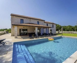 Bellissima villa in pietra con piscina, Istria, Kanfanar