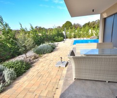 Sprzedaż luksusowej willi z basenem w Jadriji